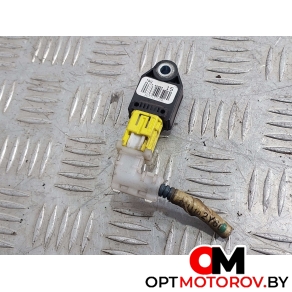 Датчик удара  Toyota Auris 1 поколение 2008 8917302050 #1