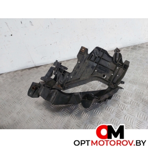 Крепление фары правой  Audi A4 B8/8K 2008 8K0805608R, 1301073034 #5
