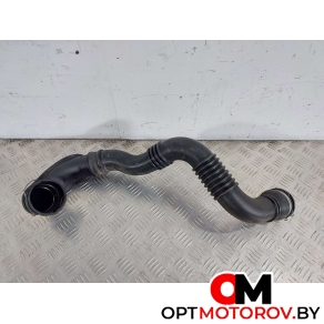 Патрубок интеркулера  Opel Astra J 2011 13265281 #1