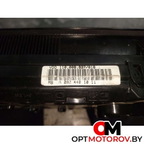 Панель приборов (щиток)  Mercedes-Benz C-Класс W202/S202 [рестайлинг] 1999 A2024401011 #3