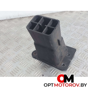 Кронштейн крепления бампера переднего  Peugeot 3008 1 поколение 2012 9682791480 #1
