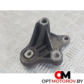 Кронштейн полуоси  Ford Focus 3 поколение 2014 CV616P093YE #1