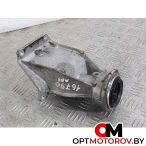 Кронштейн полуоси  BMW 7 серия G11/G12 2017 8639383, 863938302, 863938203 #1