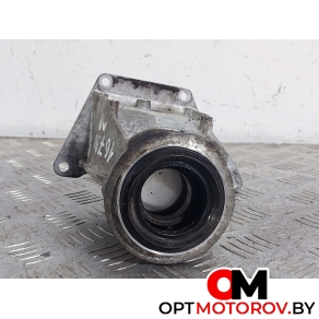 Кронштейн полуоси  BMW 7 серия G11/G12 2017 8639383, 863938302, 863938203 #2