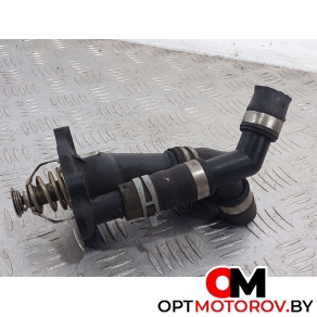 Корпус термостата  Ford Focus 2 поколение 2007 4M5GFC, 4M5GFCLF52 #1