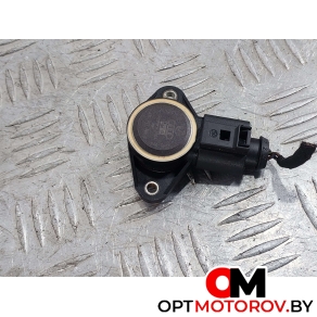 Датчик  Audi A8 D3/4E [рестайлинг] 2005 03C907386B #1