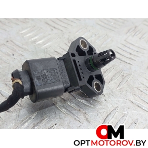 Дроссельная заслонка  Volkswagen Golf 5 поколение 2006 0281002401, 038906051C #2