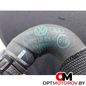 Трубка охлаждающей жидкости металлическая  Volkswagen Golf 5 поколение 2006 1K0121070BJ, 1K0121036AT #4