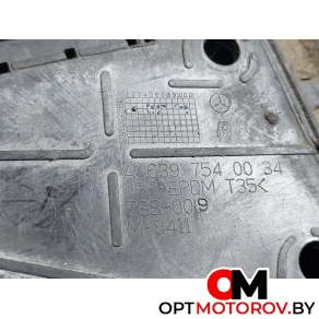 Лючок топливного бака  Mercedes-Benz Vito W639 2004 A6397540034 #4