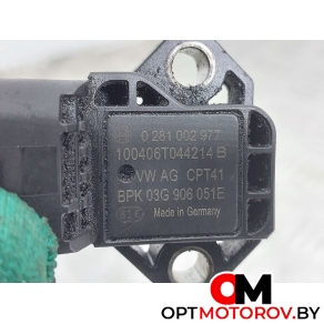 Патрубок интеркулера  Volkswagen Caddy 3 поколение [рестайлинг] 2012 0281002977, 03G906051E #3