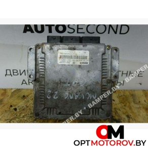 Блок управления двигателем  Opel Movano 1 поколение (A) 2003 281010787 #1