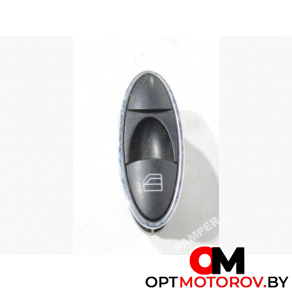 Кнопка стеклоподъемника двери  Mercedes-Benz E-Класс W210/S210 1996 2118218651 #1
