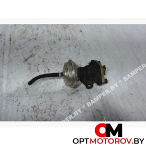 Клапан EGR  Volkswagen Passat B5 1999 026131501E #1