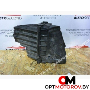 Корпус воздушногo фильтра  Volkswagen Transporter T5 2005  #1