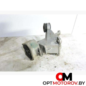 Кронштейн коробки (балка кпп)  Audi 100 4A/C4 1991 4A0399114G #1