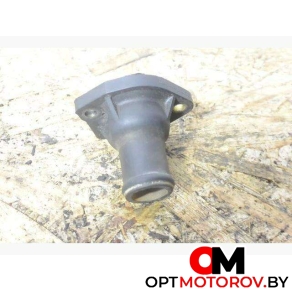 Фланец (тройник) системы охлаждения  Volkswagen Passat B3 1995 026121145E #1