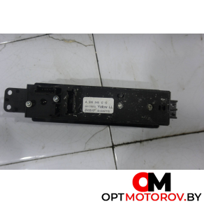 Кнопка стеклоподъемника двери левой  Mercedes-Benz Sprinter 2 поколение (W906) 2007 9065451213 #2