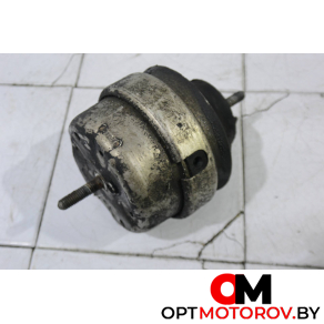 Подушка крепления двигателя  Audi A6 4B/C5 2000 4B0199379 #1