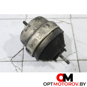 Подушка крепления двигателя  Audi A6 4B/C5 2000 4B0199379E #2