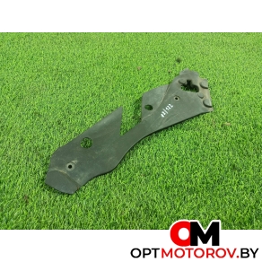 Накладка (ресничка) фары  Mercedes-Benz C-Класс W204/S204 2010 A2048261324 #1