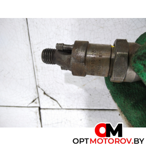 Форсунка топливная  Volkswagen Transporter T4 1999 068130202 #2