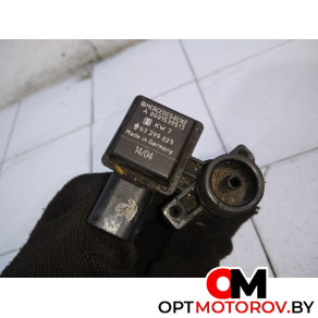 Датчик воды в топливном фильтре  Mercedes-Benz Vito W639 2005 A0001539513 #2