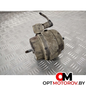 Подушка крепления двигателя  Audi A6 4F/C6 2004 4F0199379L #1