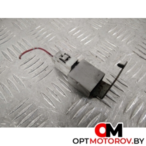 Реле (прочие)  Toyota Auris 1 поколение 2009 9098004196 #1