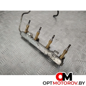 Форсунка топливная  Toyota Auris 1 поколение 2009 069072124, 2325037010 #1