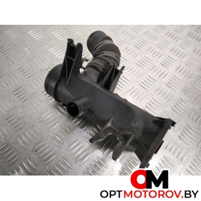 Патрубок впускного коллектора  Volkswagen Touran 1 поколение [2-й рестайлинг] 2010 03C129617 #1