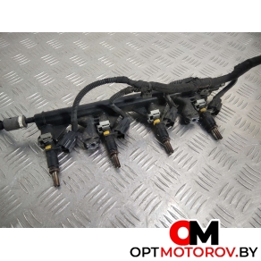 Форсунка топливная  Peugeot 207 1 поколение [рестайлинг] 2012 757564580, 752817680 #1