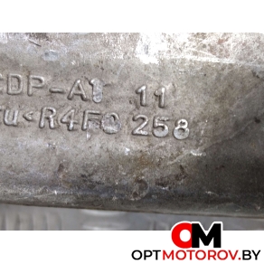 Кулак поворотный правый  Audi A8 D3/4E [рестайлинг] 2006 4F0258 #2