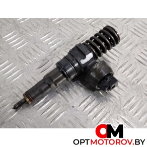 Форсунка топливная  Volkswagen Golf 5 поколение 2006 038130073AL, 0414720039 #1