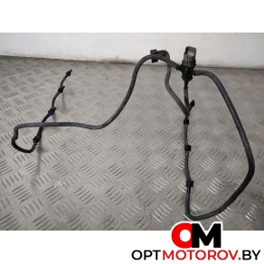 Трубка обратки форсунок  Land Rover Range Rover 3 поколение [рестайлинг] 2007 4R8Q9F951AA #4