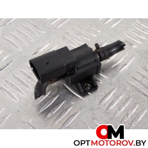Клапан электромагнитный  Skoda Octavia 3 поколение (A7) 2014 06F906283F #1