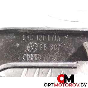 Трубка охлаждающей жидкости металлическая  Audi A6 4F/C6 2007 03G121071A #2