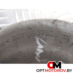 Подушка крепления двигателя  Audi A6 4B/C5 [рестайлинг] 2001 8E0199379D #2