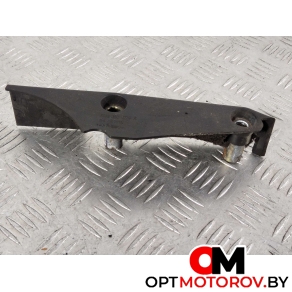 Защита (кожух) ремня ГРМ  Audi A4 B7 2006 038103079A #5