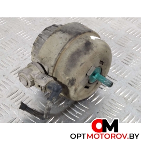 Подушка крепления двигателя  Audi A6 4F/C6 2006 4F0199379H #5