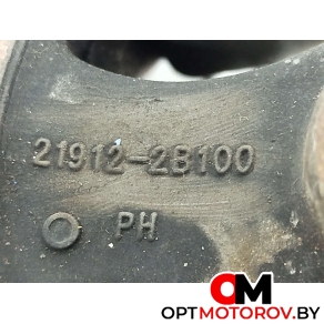 Подушка крепления двигателя  Hyundai Santa Fe 2 поколение (CM) 2007 219122B100 #2
