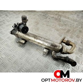 Кронштейн генератора  Volkswagen Passat B6 2008 03L131512B #3