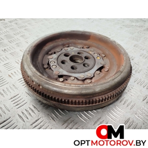 Маховик  Volkswagen Passat B6 2009 03L105266AE #1