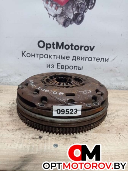 Маховик  Kia Carens 2 поколение 2004 23200-27400          #2