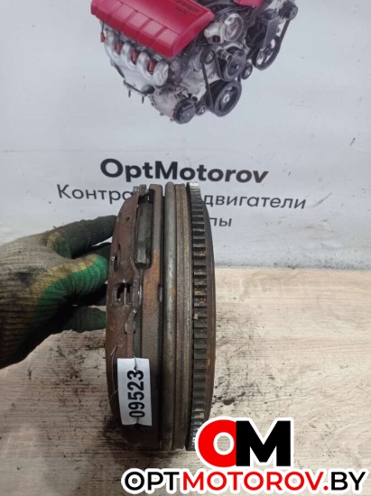 Маховик  Kia Carens 2 поколение 2004 23200-27400          #3