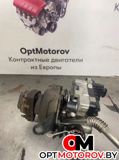  6R8Q6K682BD          #9