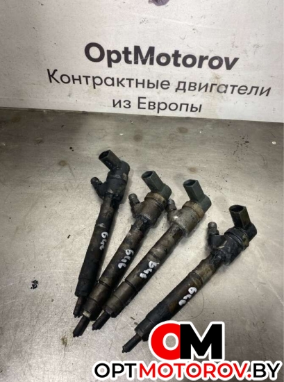 Форсунка топливная  Mercedes-Benz C 2005 a6460700787          #2