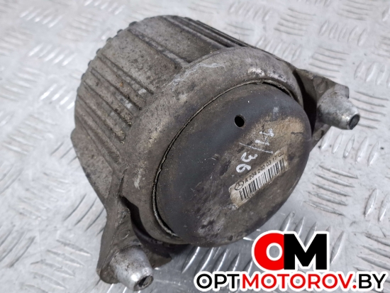 Подушка крепления двигателя  Mercedes-Benz C-Класс W204/S204 2007 A2042400317Q3, 2042400317 #1