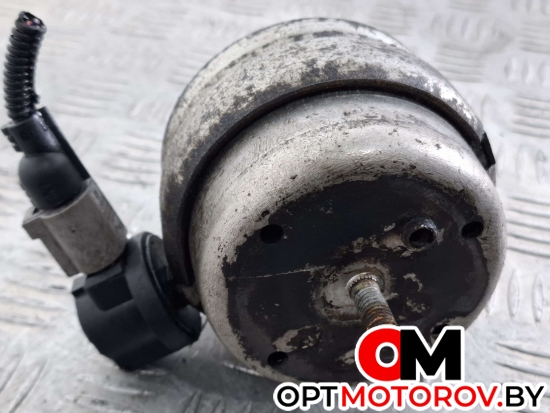 Подушка крепления двигателя  Audi A4 B7 2006 8E0199379AB #2