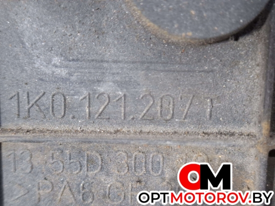 Вентилятор охлаждения  Audi A3 8P/8PA [рестайлинг] 2006 1K0121207T #2