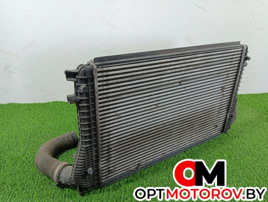 Интеркулер  Volkswagen Golf 6 поколение 2010 1K0145803BN #3